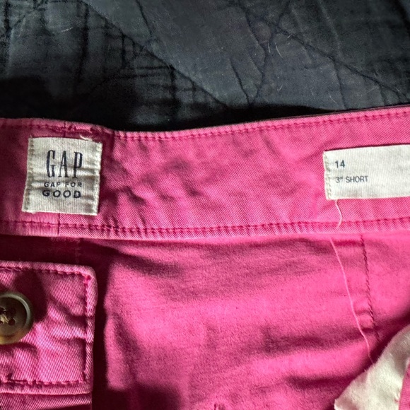 Gap 3in short - Picture 4 of 4